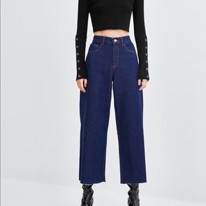 Zara TRF Mid-rise Culotte Jeans in Size 2 / US 26
